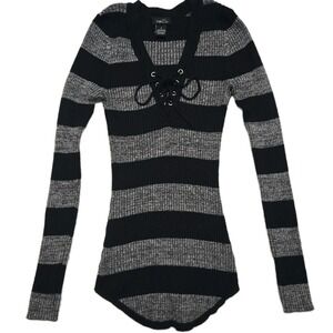 Y2K Grunge Emo Scene Indie Striped Rue21 Small Stretchy Ribbed Lace Up V-neck